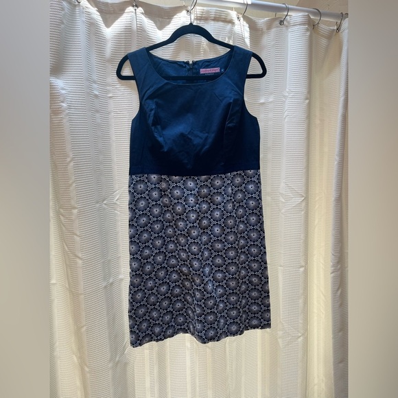 Vineyard Vines Womens Embroidered Sleeveless Dress Size 10 Lined Blue White Navy - Picture 3 of 10